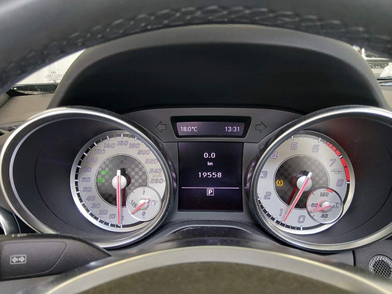 Mercedes-Benz SLK 200 184cv Amg 19.000KM