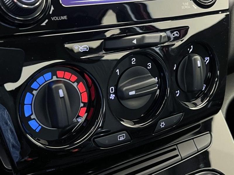 Lancia Ypsilon Ypsilon 1.0 FireFly 5 porte S&S Hybrid Ecochic Silver