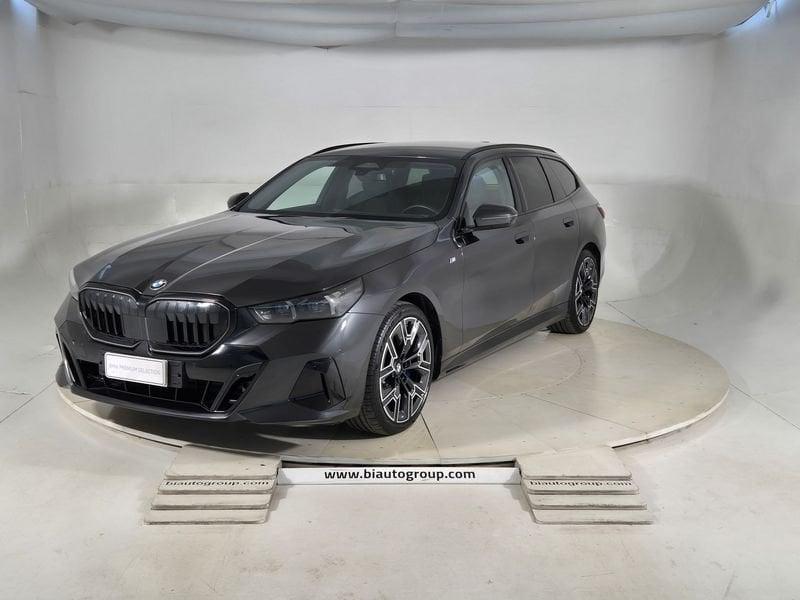 BMW Serie 5 G61 Touring 520d Touring 48V xdrive auto