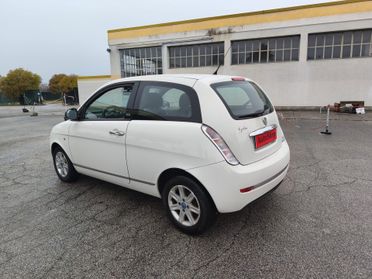 Lancia Ypsilon 1.3 MJT 75 CV Platinum Accetto Permute