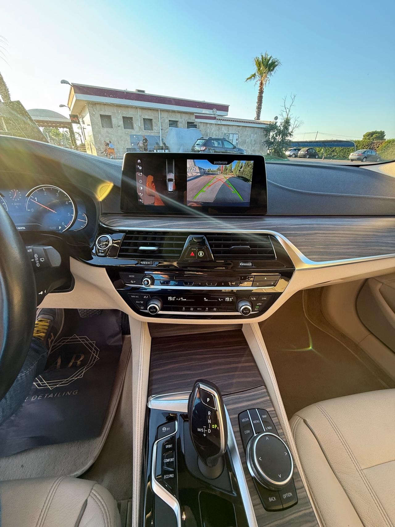 Bmw 520d aut. Touring Luxury - 2019