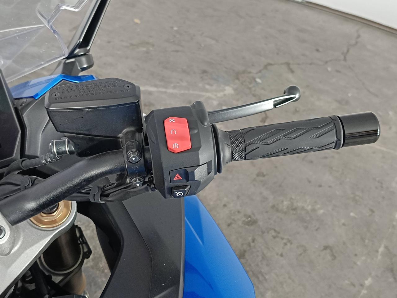 SUZUKI GSX-S - GSX-S 1000 GT Abs my21