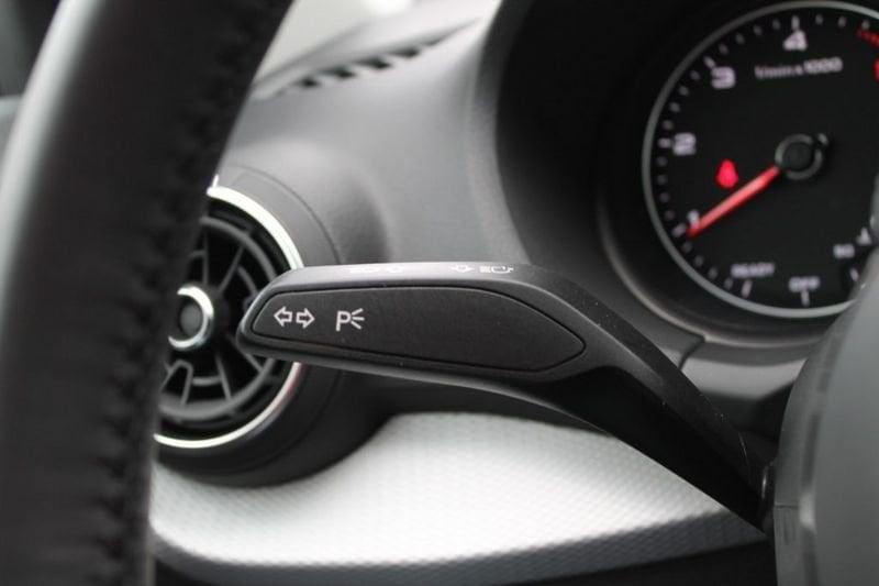 Audi Q2 30 TDI S tronic Business