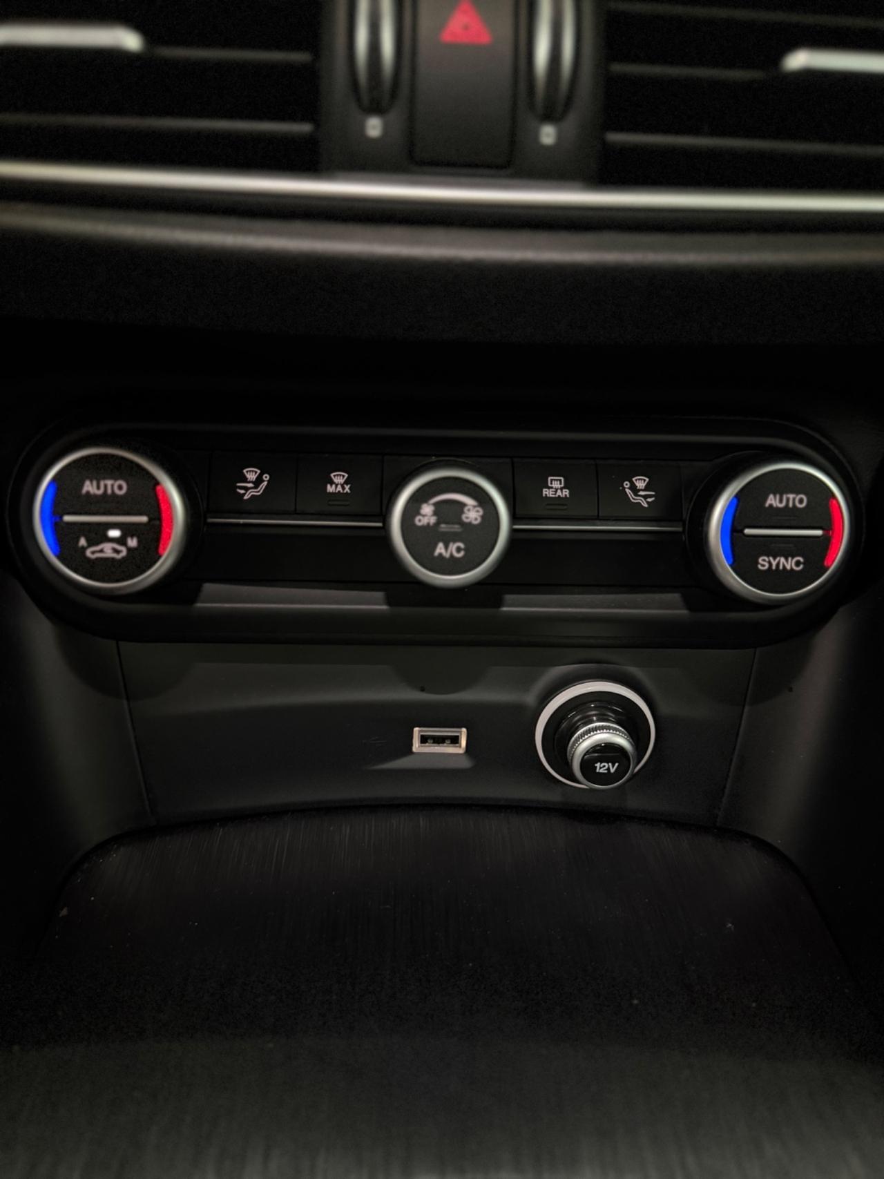 Alfa Romeo Stelvio 2.2 Turbodiesel 190 CV AT8 RWD Executive