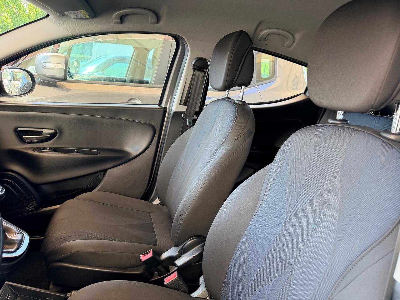 Lancia Ypsilon 1.2 69 CV 2020