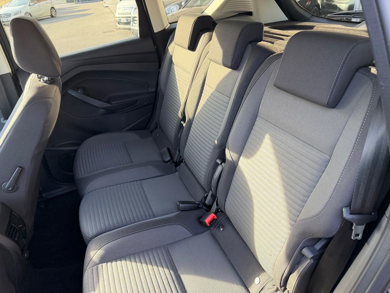 Ford C-Max 1.0 EcoBoost 100CV Titanium con Gancio traino