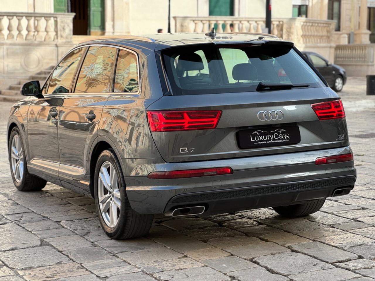 AUDI Q7 3.0Tdi 218 Cv QUATTRO S LINE EDITION