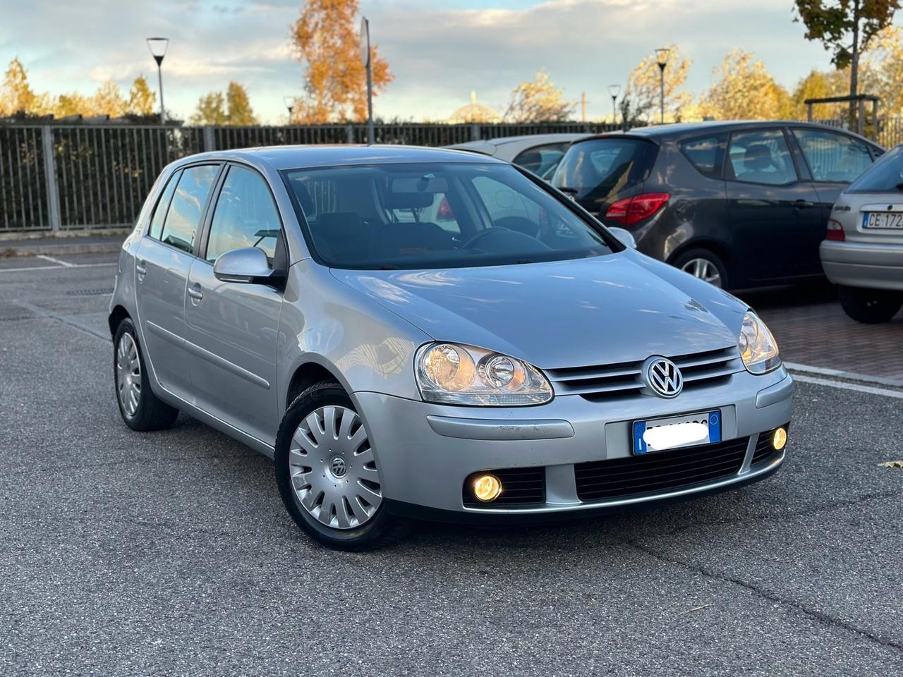 Volkswagen Golf 1.6 16V FSI 5p. Sportline