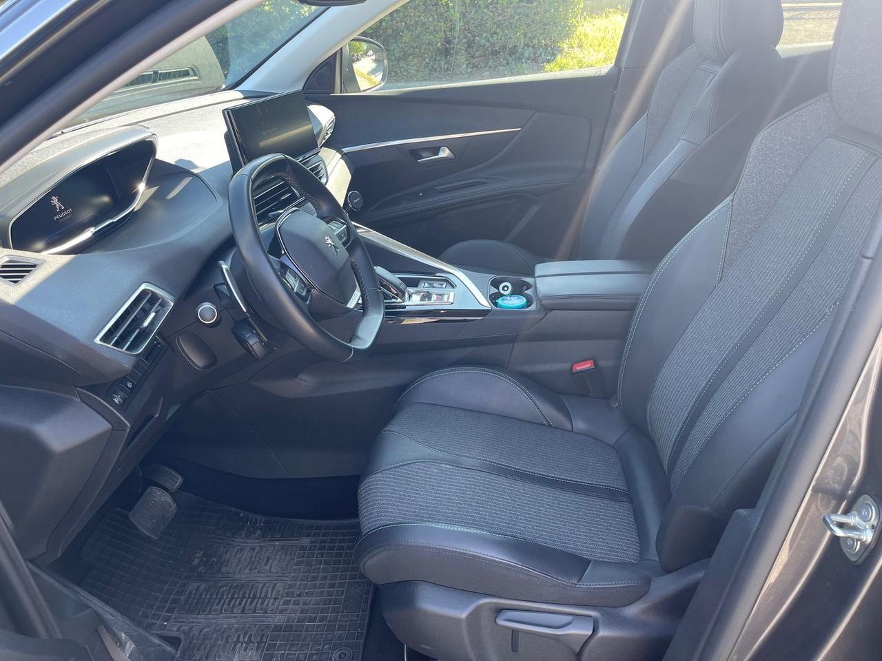 Peugeot 3008 Allure 1.5 Blue HDI 130 #10297