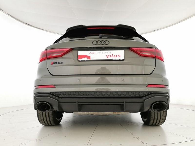 Audi Q3 RS 2.5 quattro s-tronic