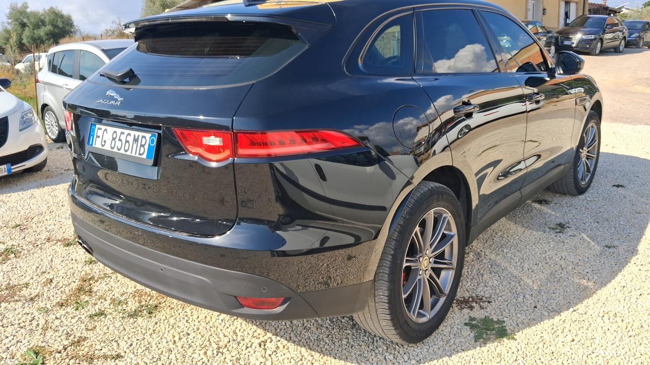 Jaguar F-Pace 2.0 D 180 CV R-Sport catena fatta tu