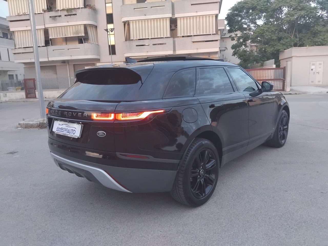 Land Rover Range Rover Velar 2.0D I4 240 CV R-Dynamic HSE my 19