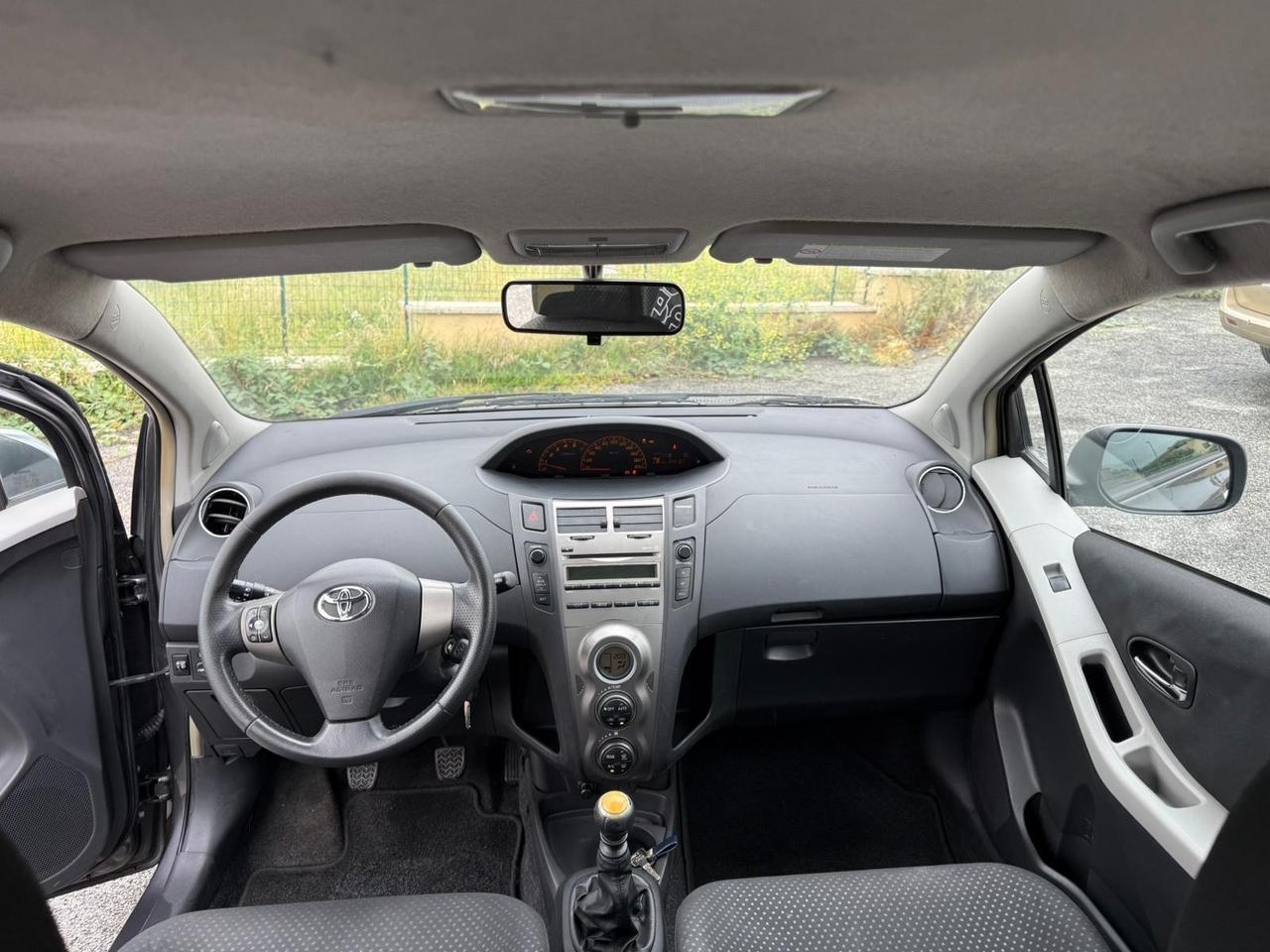 Toyota Yaris 1.4 D-4D DPF 5 porte Sol