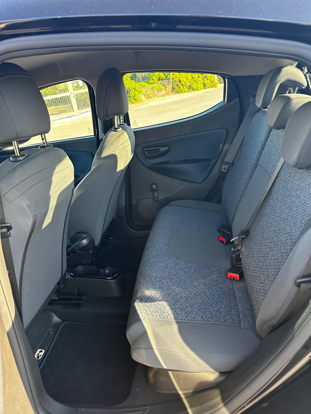 Lancia Ypsilon 1.0 FireFly 5 porte S&S Hybrid Oro