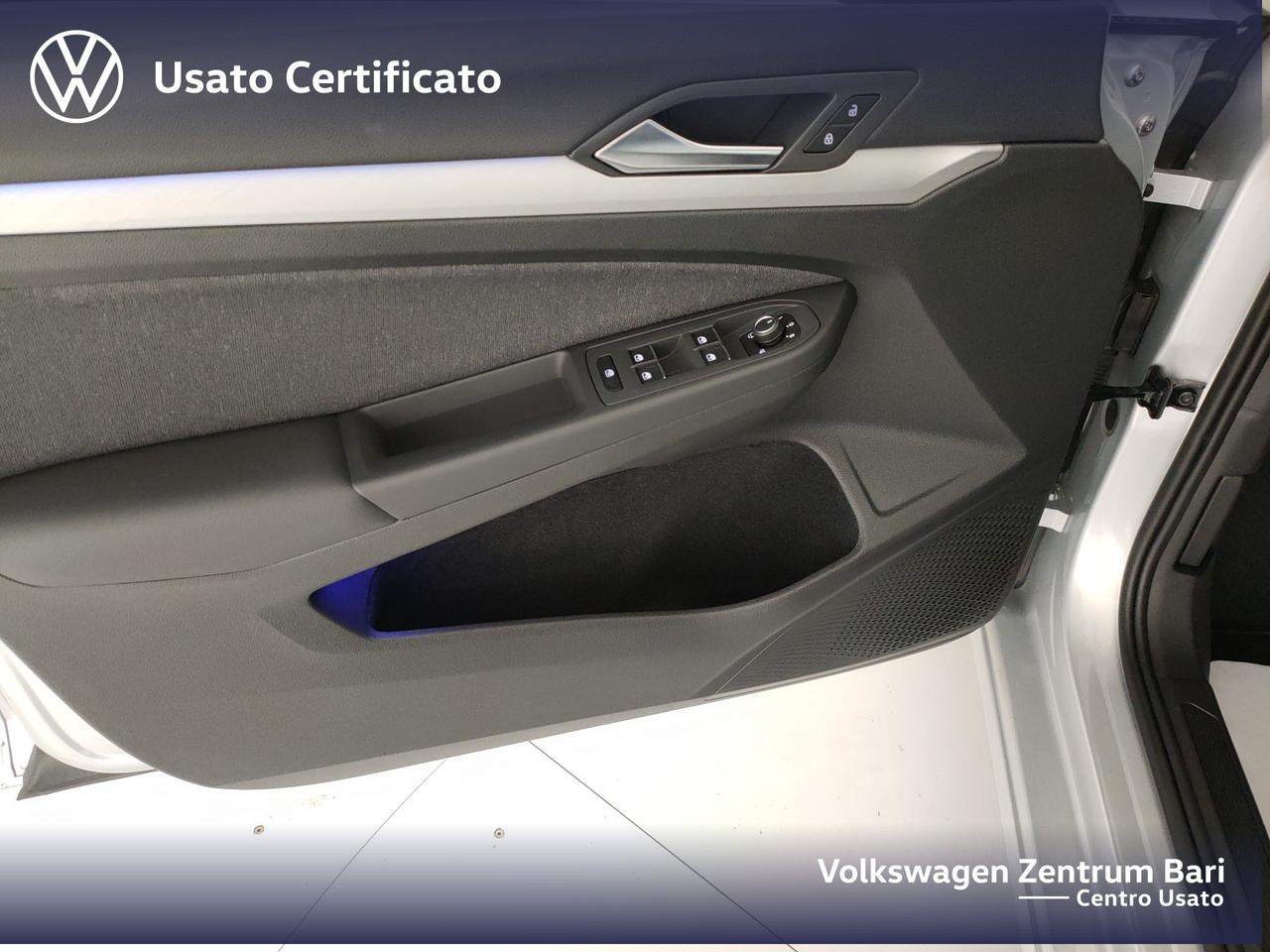 Volkswagen Golf 1.0 etsi evo life 110cv dsg