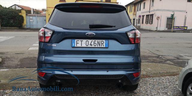 FORD Kuga 1.5 TDCI ST-Line fulloptional