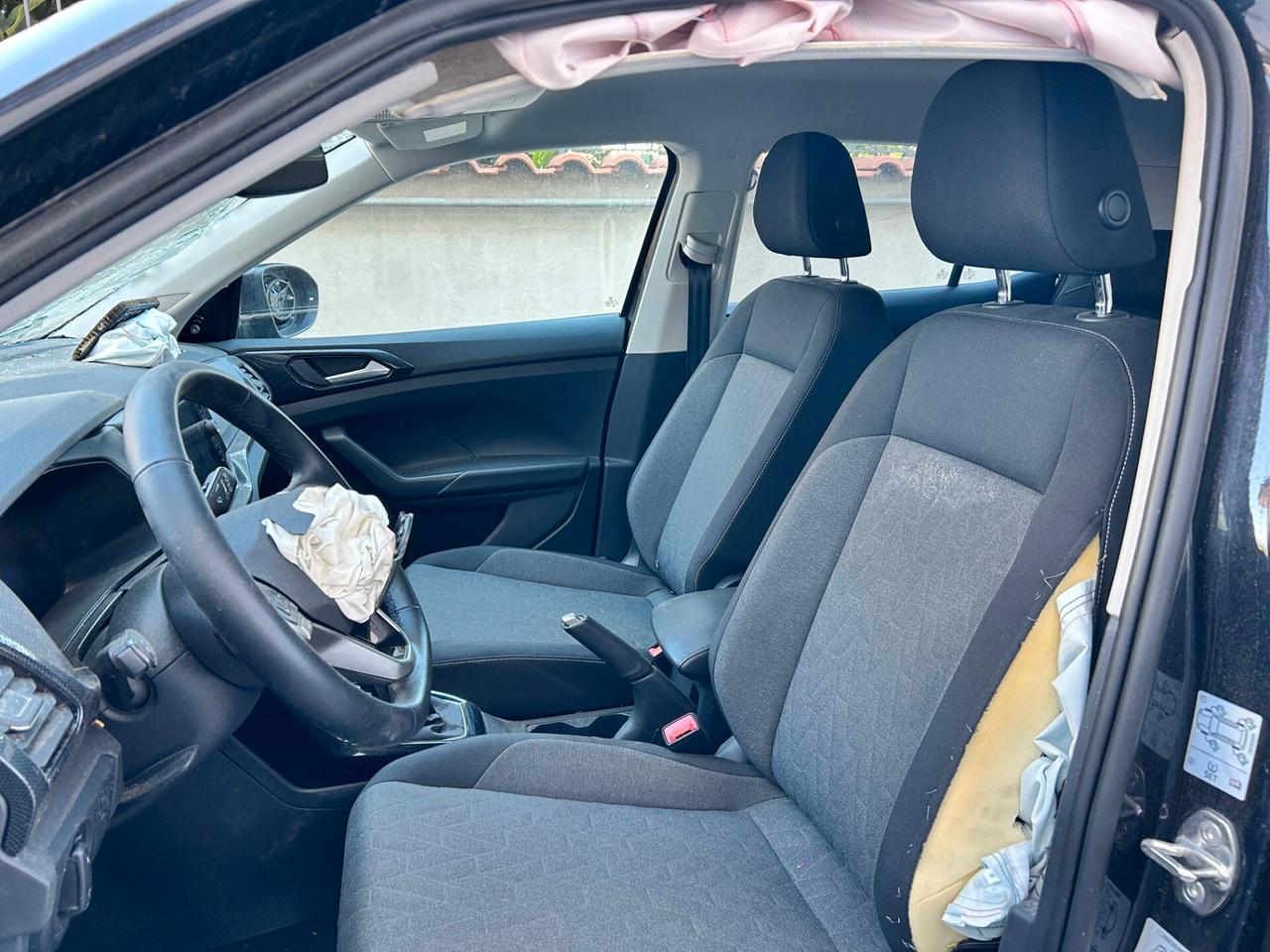 VW T-Cross 1.0 TSI 95CV - 2025 Incidentata