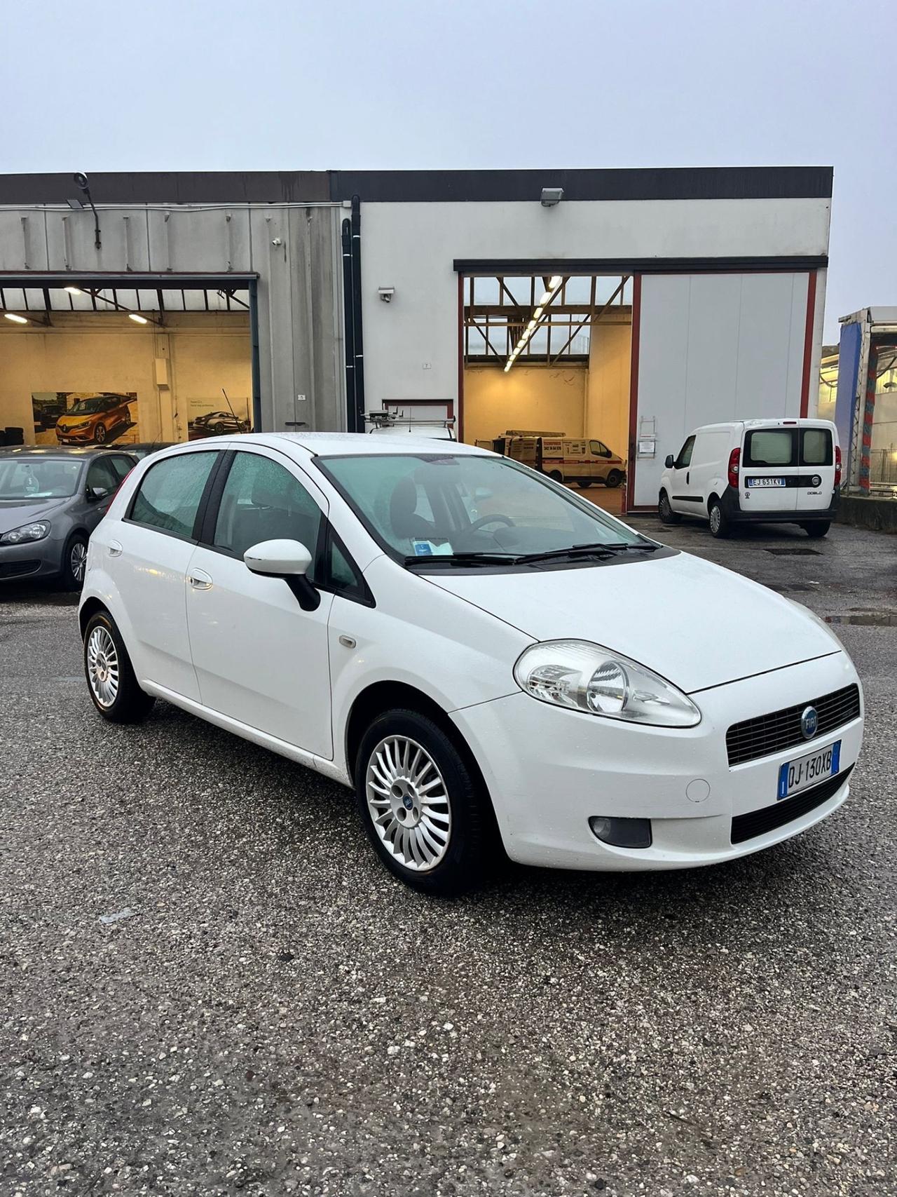 Fiat Grande Punto 1.3mjt Neopatentati