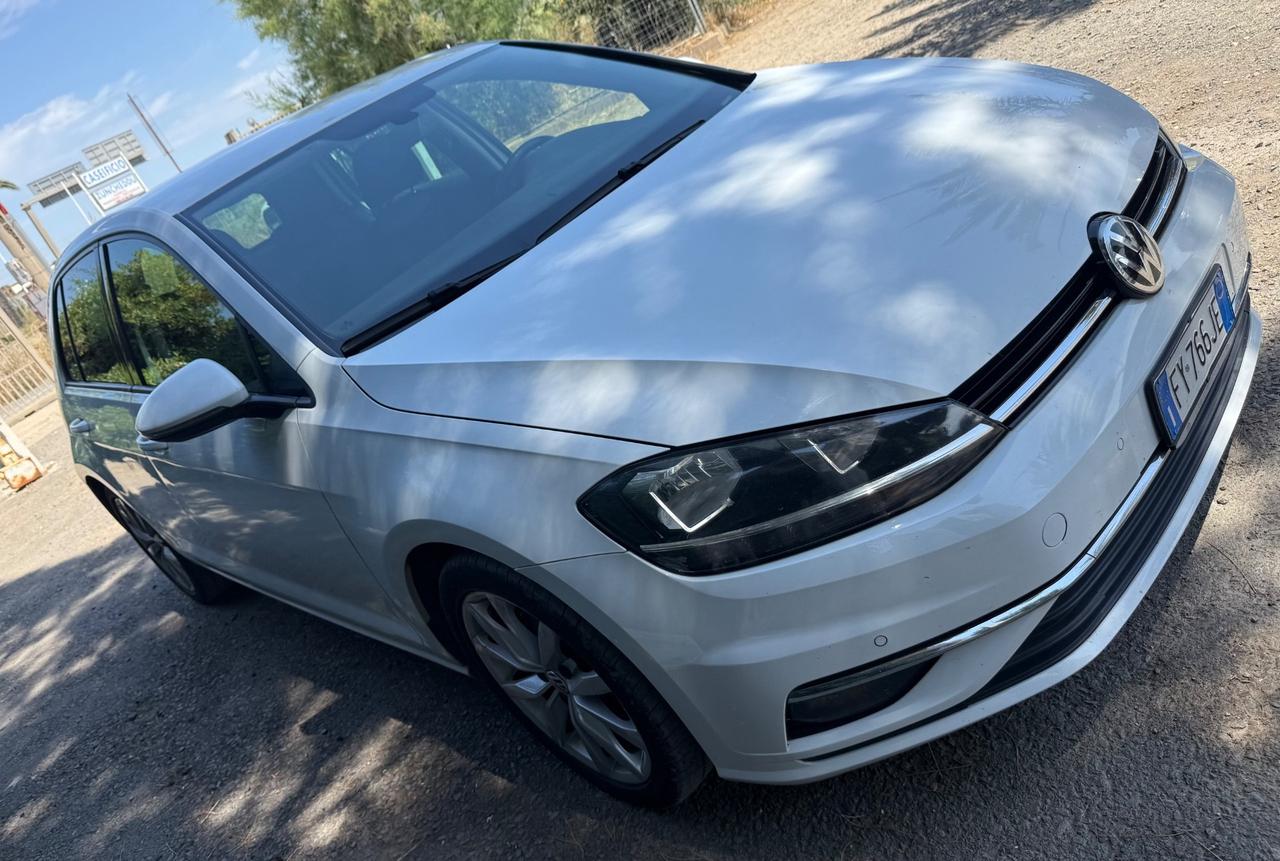 Volkswagen Golf 1.6 TDI 115 CV accessoriato