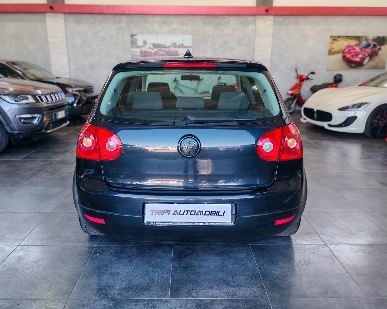 Volkswagen Golf 1.6 FSI 116 cv
