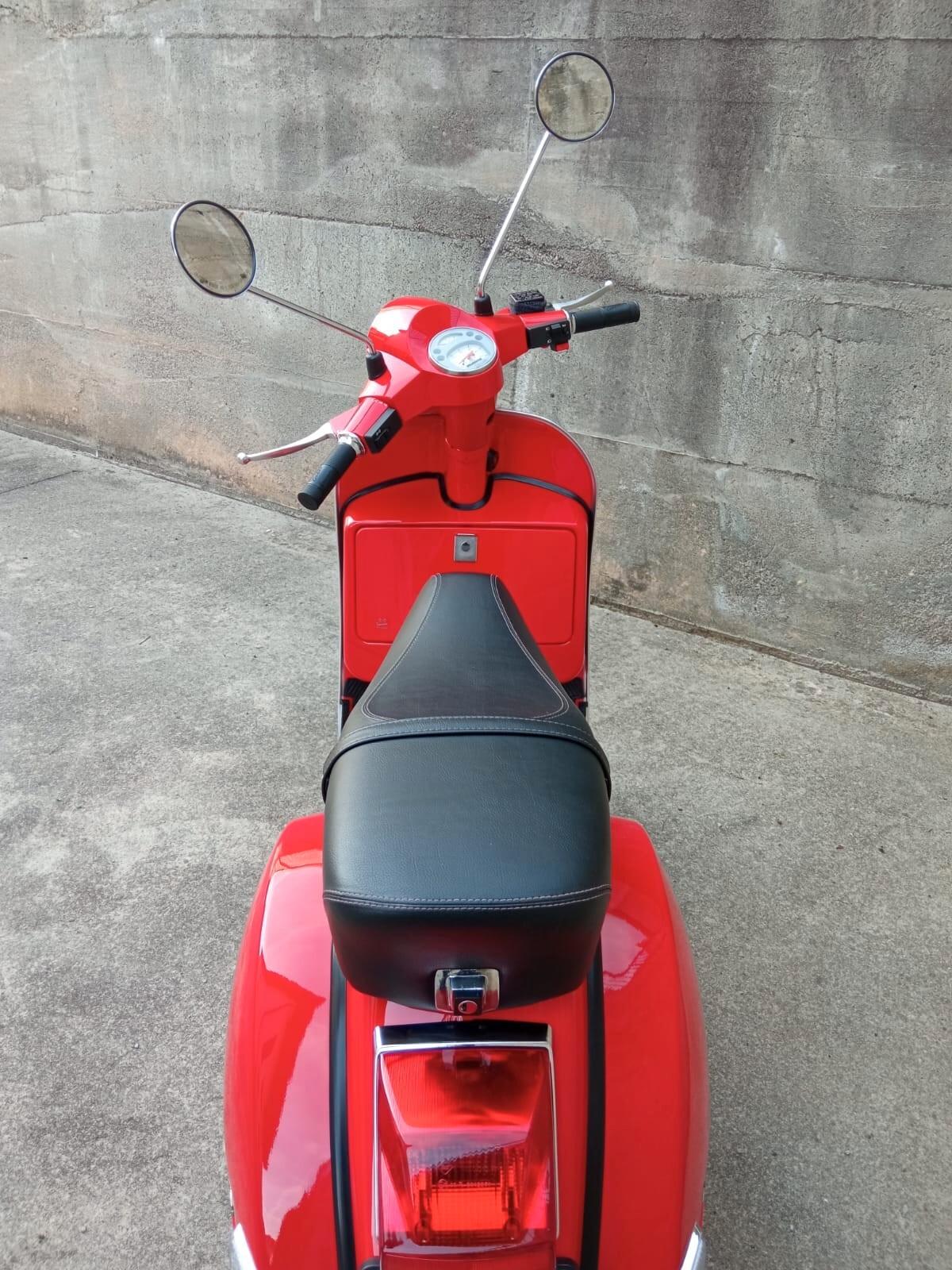 Vespa PX 125 2016