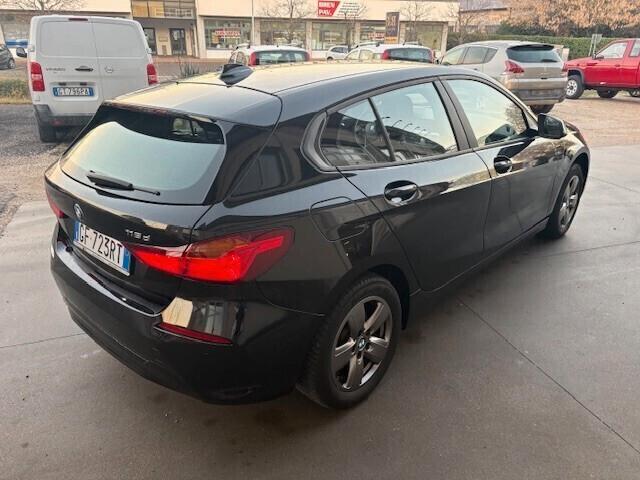 Bmw 116 116d 5p. Advantage