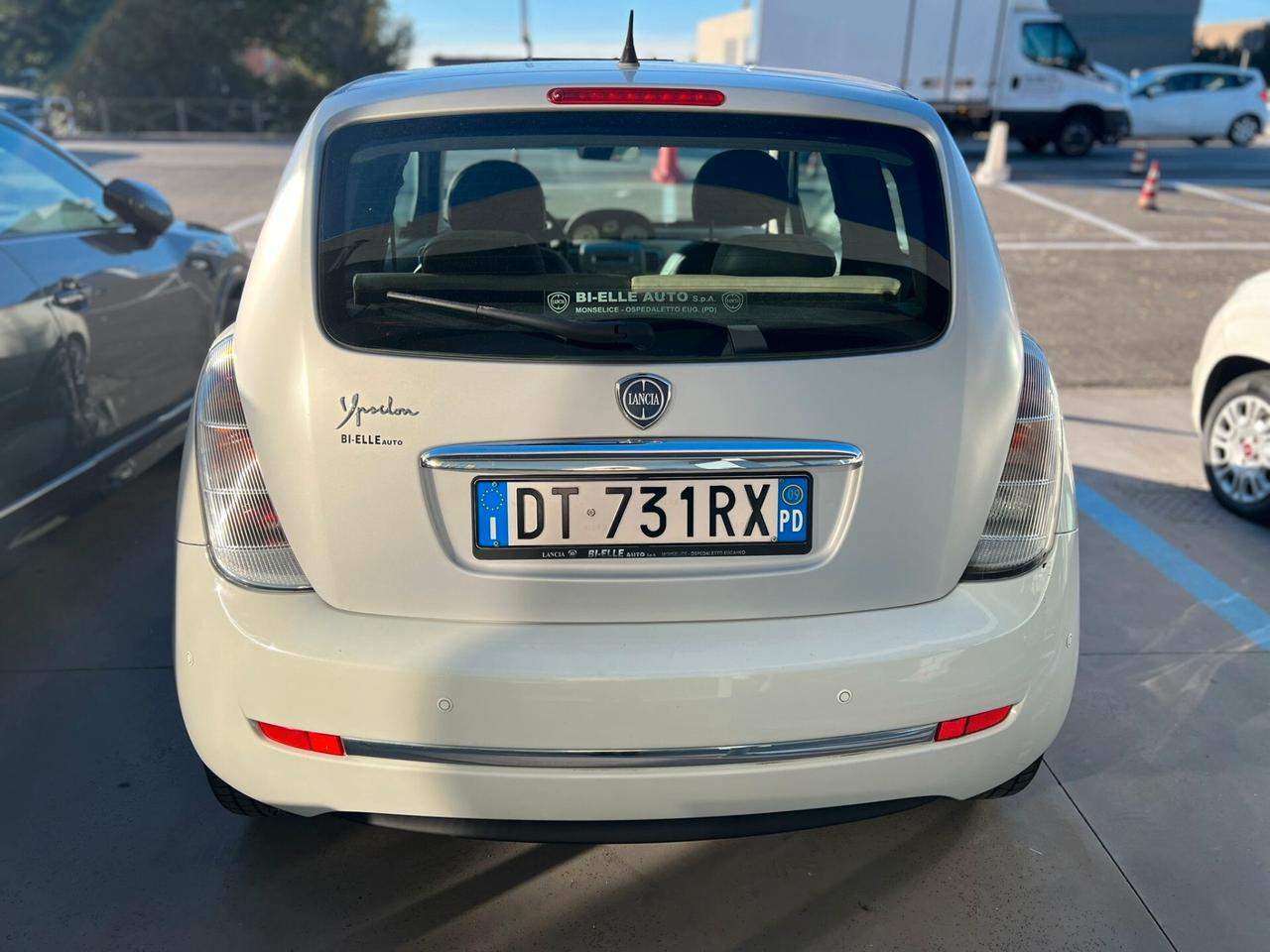 Lancia Ypsilon 1.2 Argento