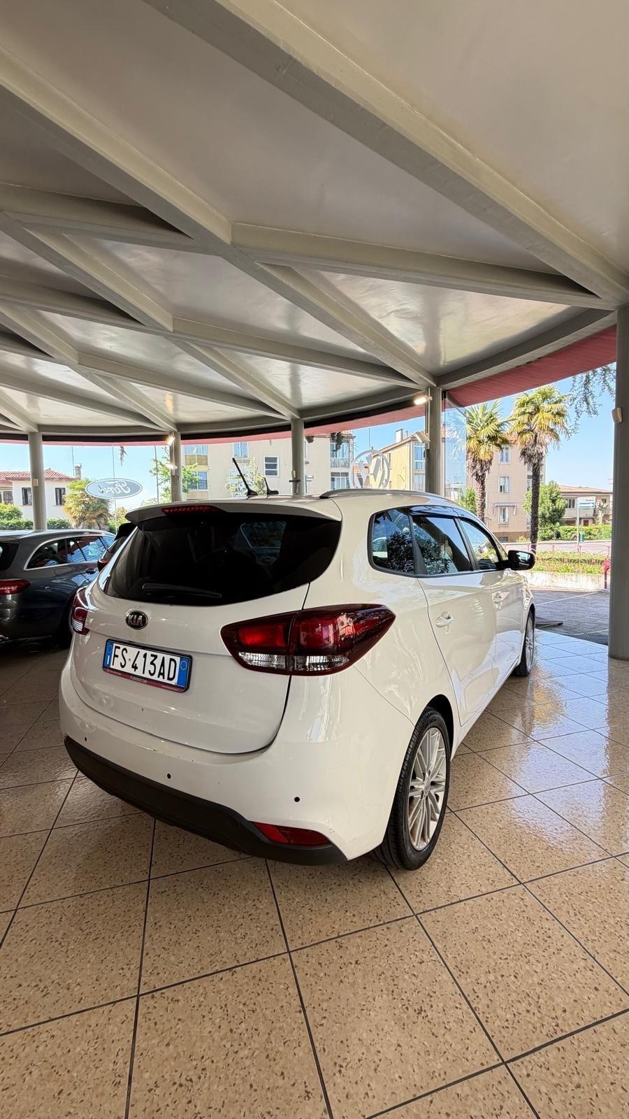 Kia Carens 1.7 CRDi 141 CV DCT Platinum
