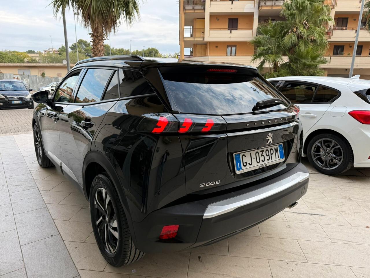 Peugeot 2008 1.5 BlueHDi 110 S&S Allure Pack