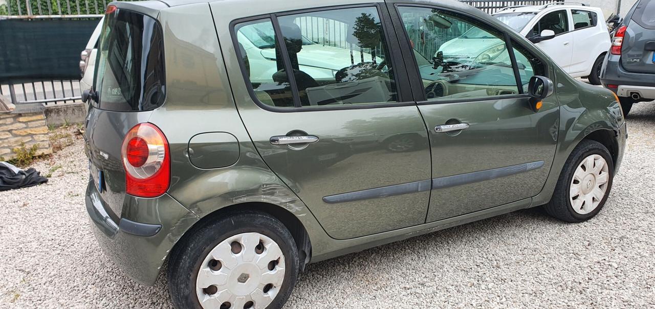 Renault Modus 1.5 dCi 82CV Confort Dynamique