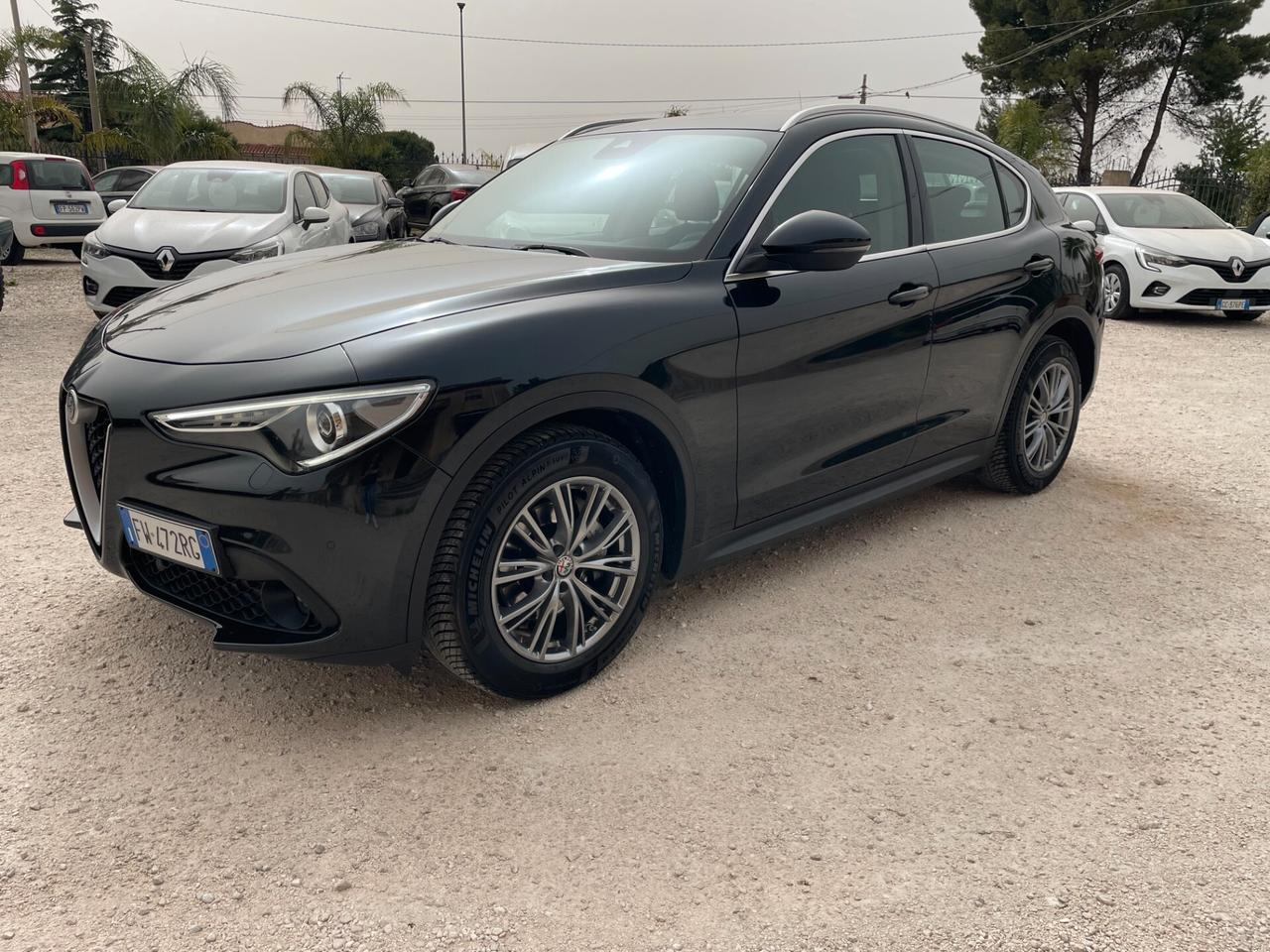 Alfa Romeo Stelvio 2.2 Turbodiesel 160 CV AT8 RWD Business