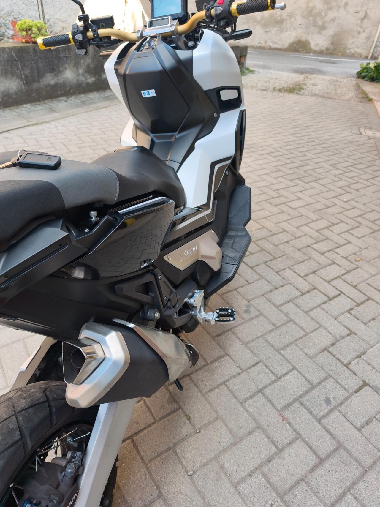 Honda X-ADV 750