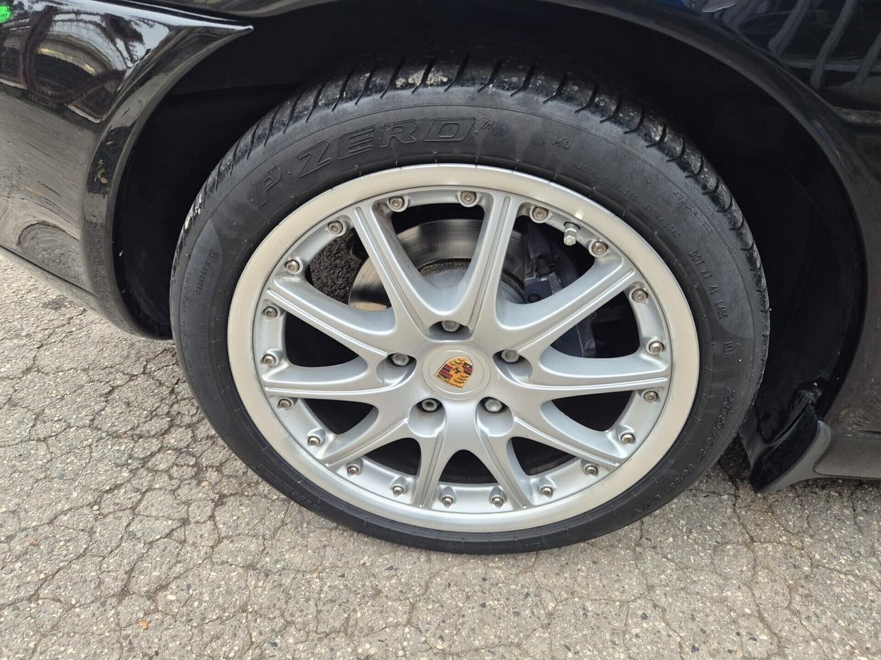 Porsche Boxster 2.5i 24V cat