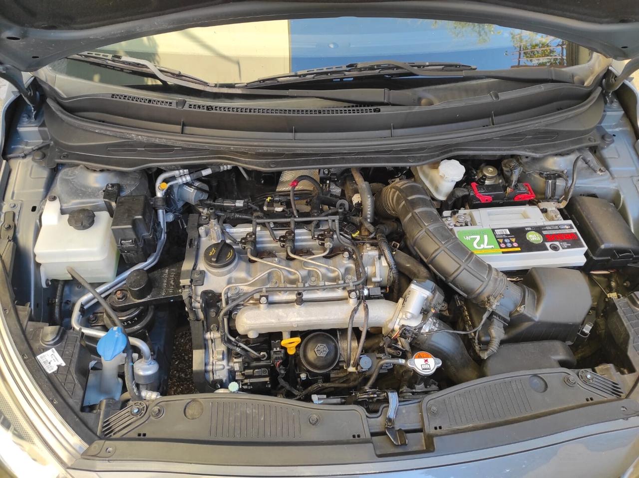 HYUNDAI I20 5 PORTE 1100 DIESEL MOTORE NUOVO