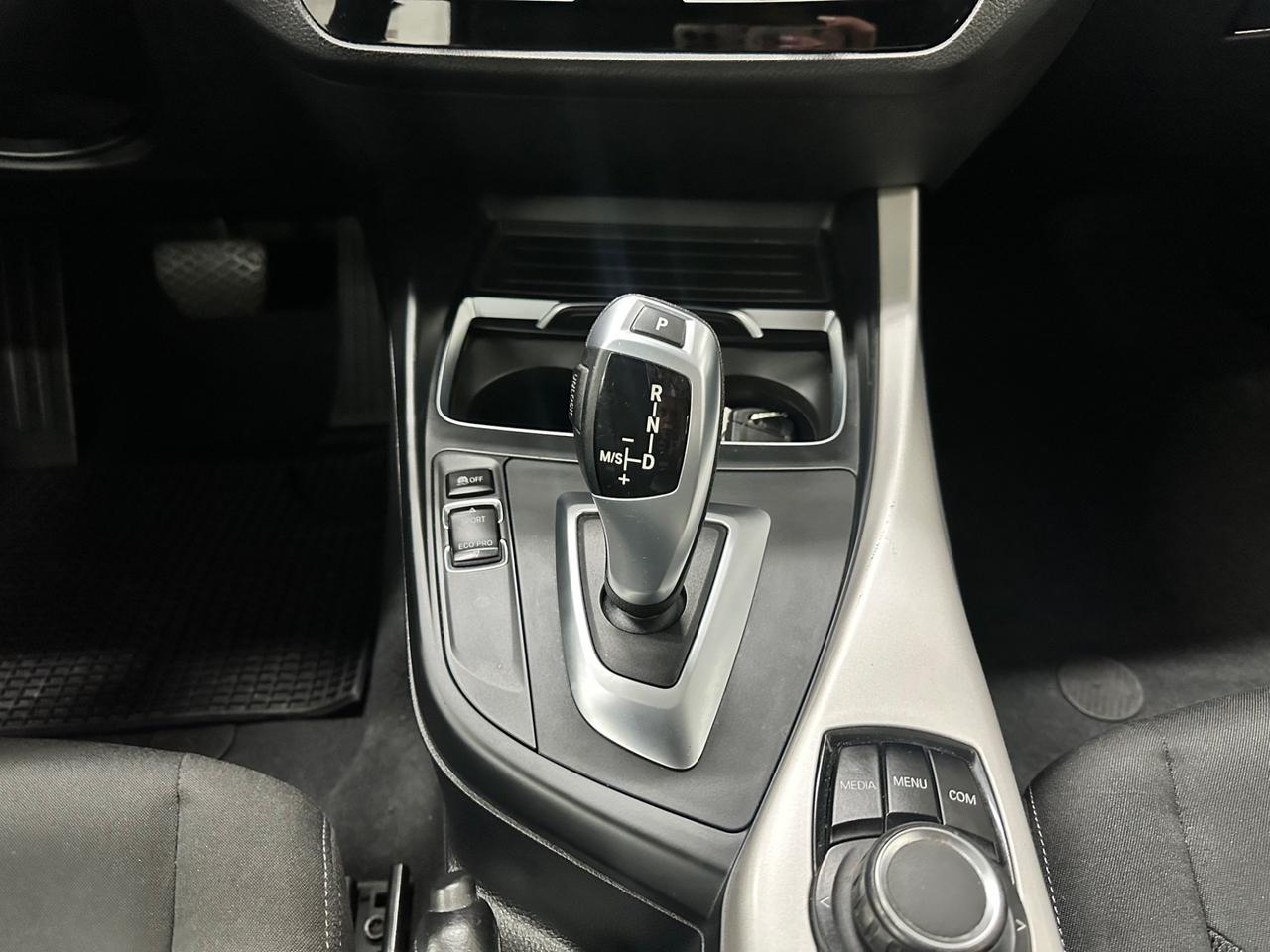 Bmw 220 220i Cabrio Sport aut.