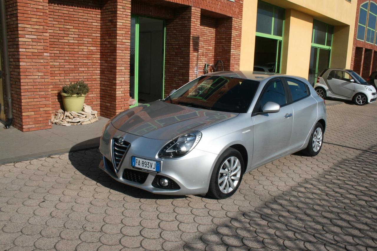 Alfa Romeo Giulietta 1.6 JTDm-2 120 CV Distinctive