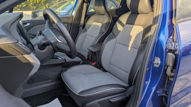 RENAULT Clio 1.0 TCE TECHNO 90cv FULL OPTIONAL