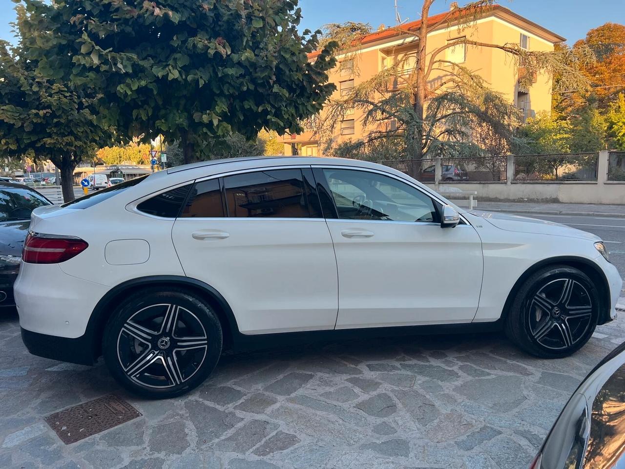 MB GLC 250d 4MATIC COUPE' PREMIUM