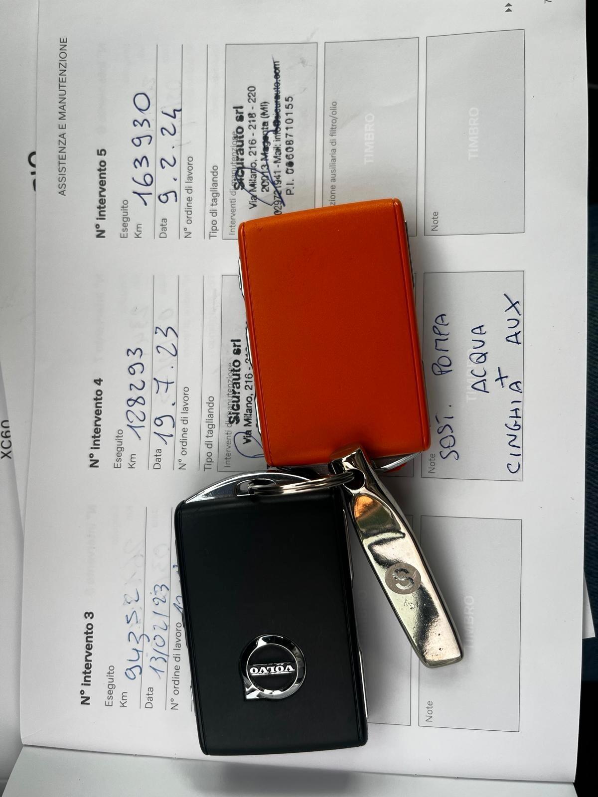 Volvo XC 60 XC60 B4 (d) AWD Geartronic R-design