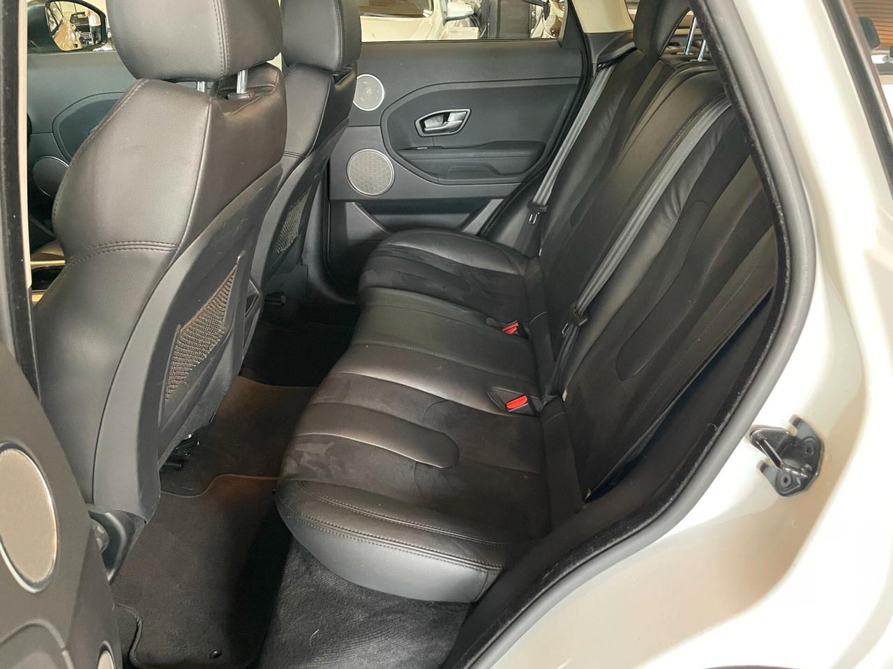 Land Rover Range Evoque 2.2 Sd4 5p. Pure