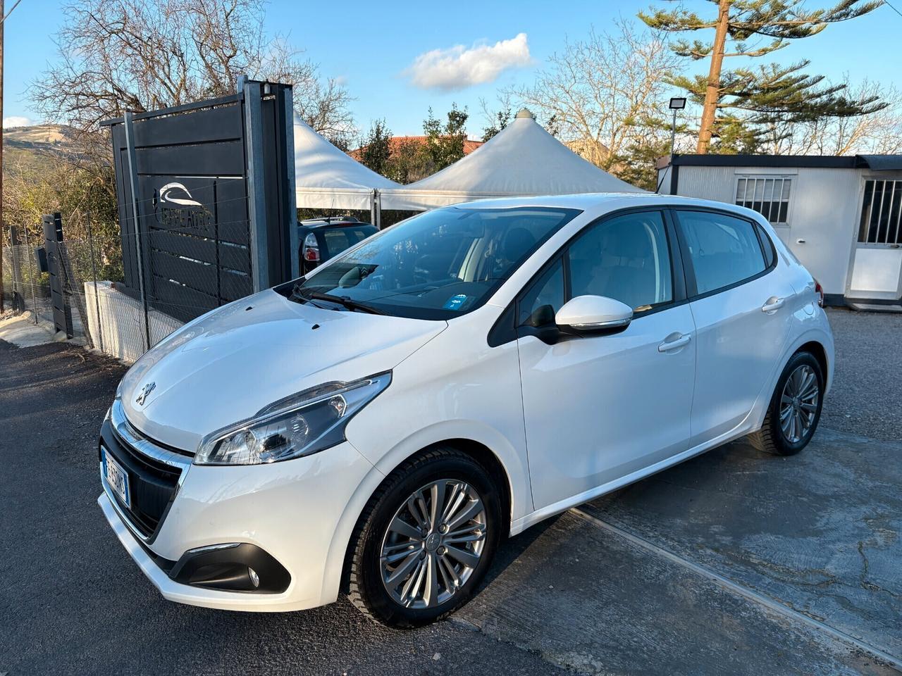 Peugeot 208 Allure