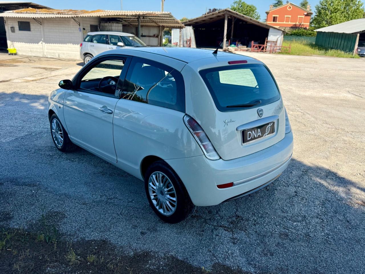 Lancia Ypsilon 1.2 Benzina 73milaKM Neopatentati