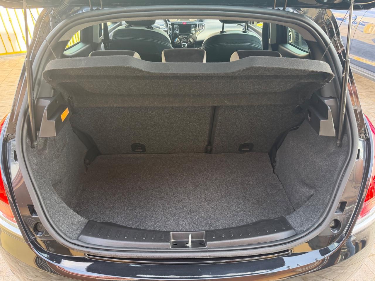 Lancia Ypsilon 1.2 69 CV GPL Ecochic Gold