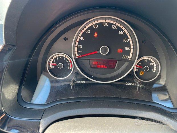 Volkswagen up! 1.0 75 CV 5p. high