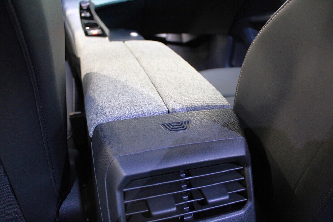 Peugeot 3008 Hybrid 145 e-DCS6 Allure - 2026