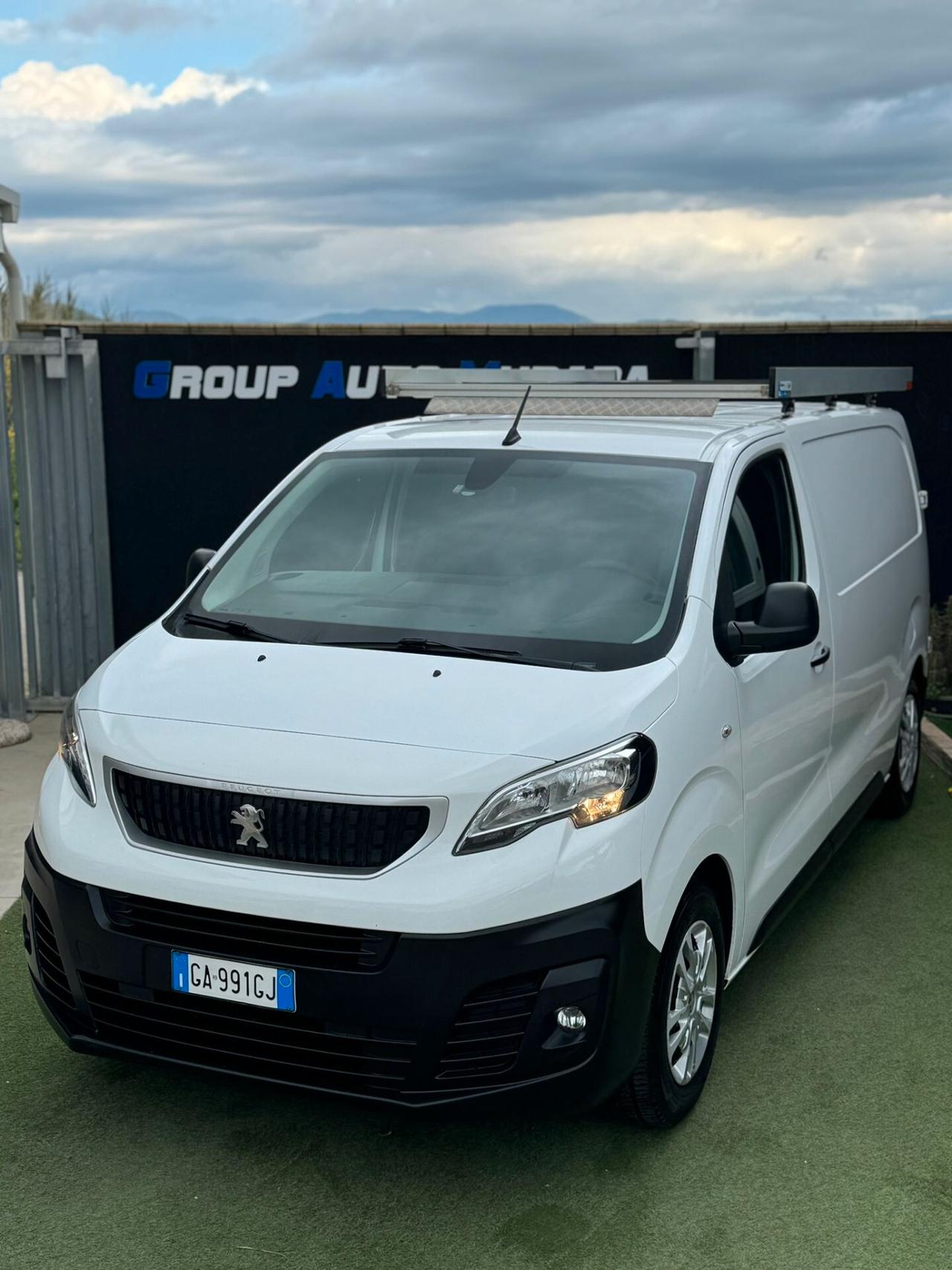 Peugeot Expert BlueHDi 100 S&S PL-TN Furgone Premium Standard | CON ATTREZZATURA