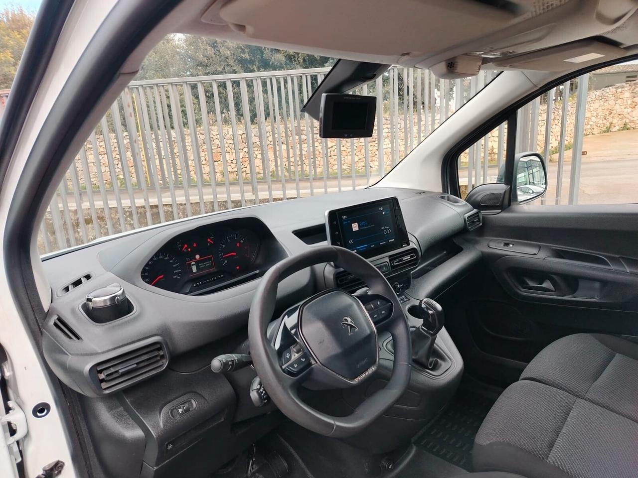 Peugeot Partner BlueHDi 100 Passo Lungo Asphalt