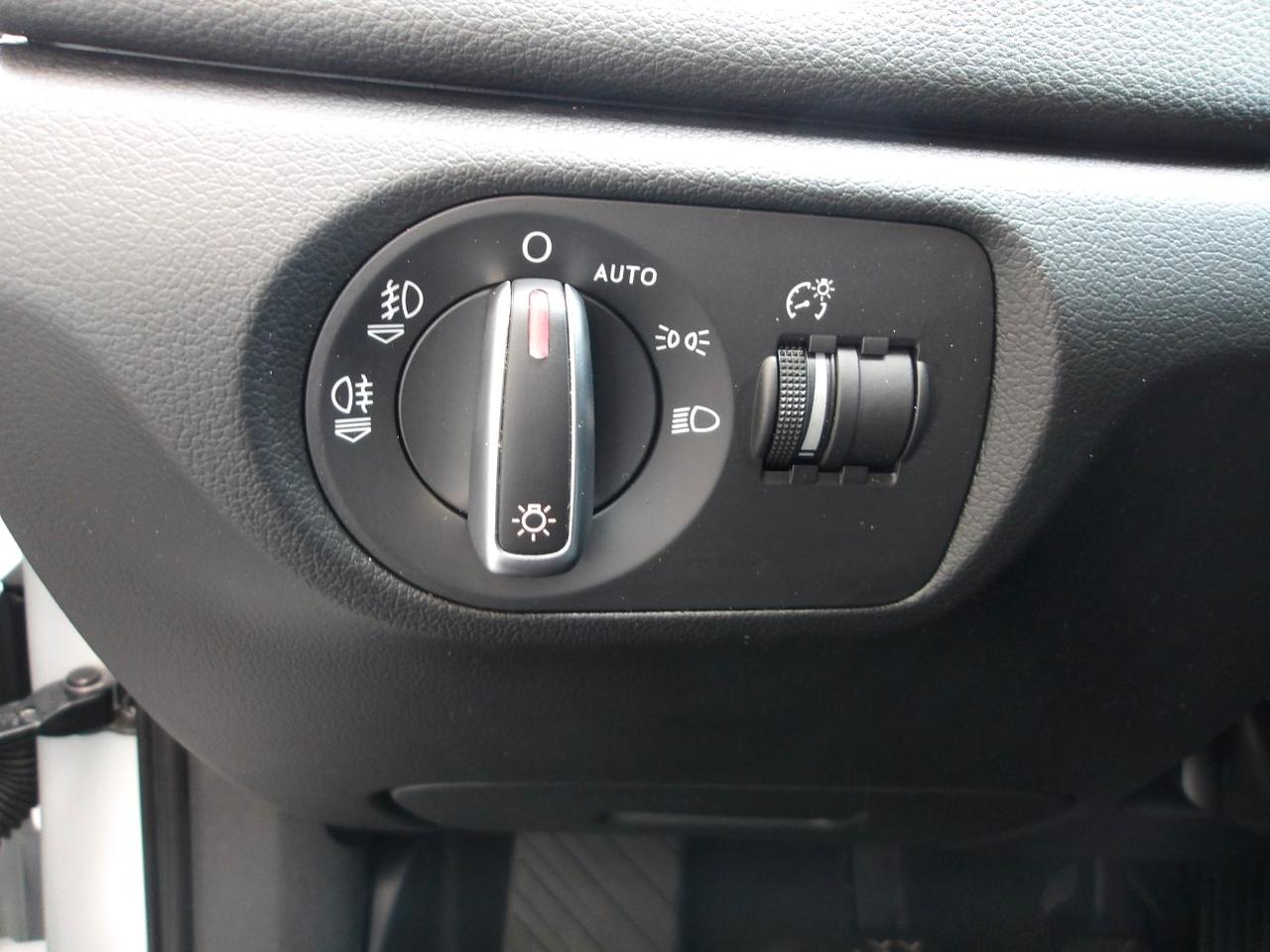 Audi Q3 2.0 tdi 140cv