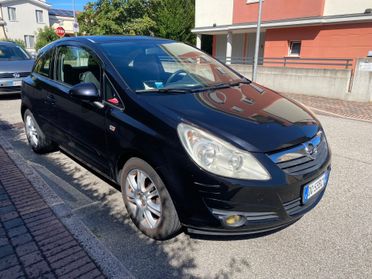 Opel Corsa 1.2 3 porte Club