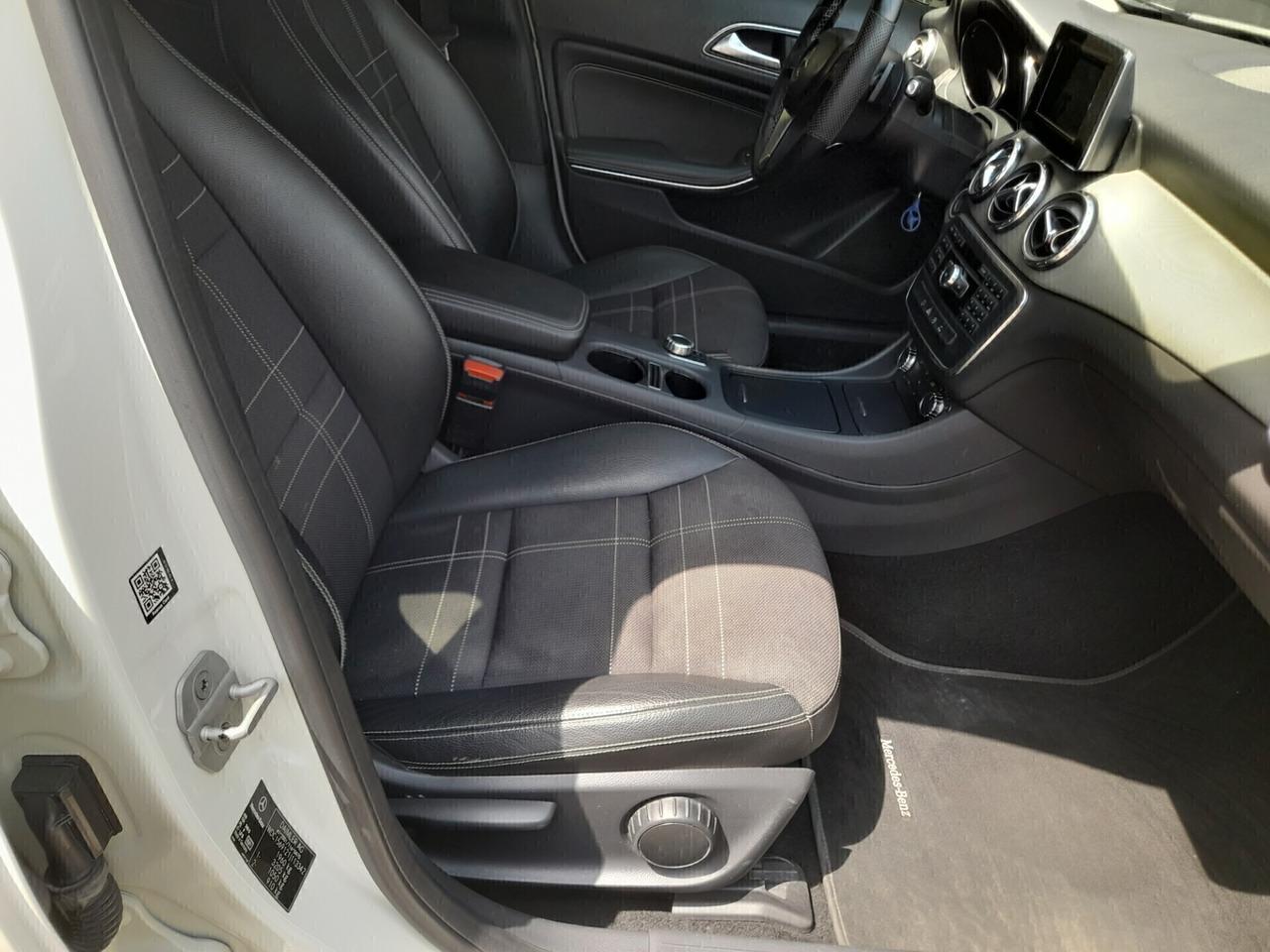 Mercedes-benz GLA 180 d Automatic Premium